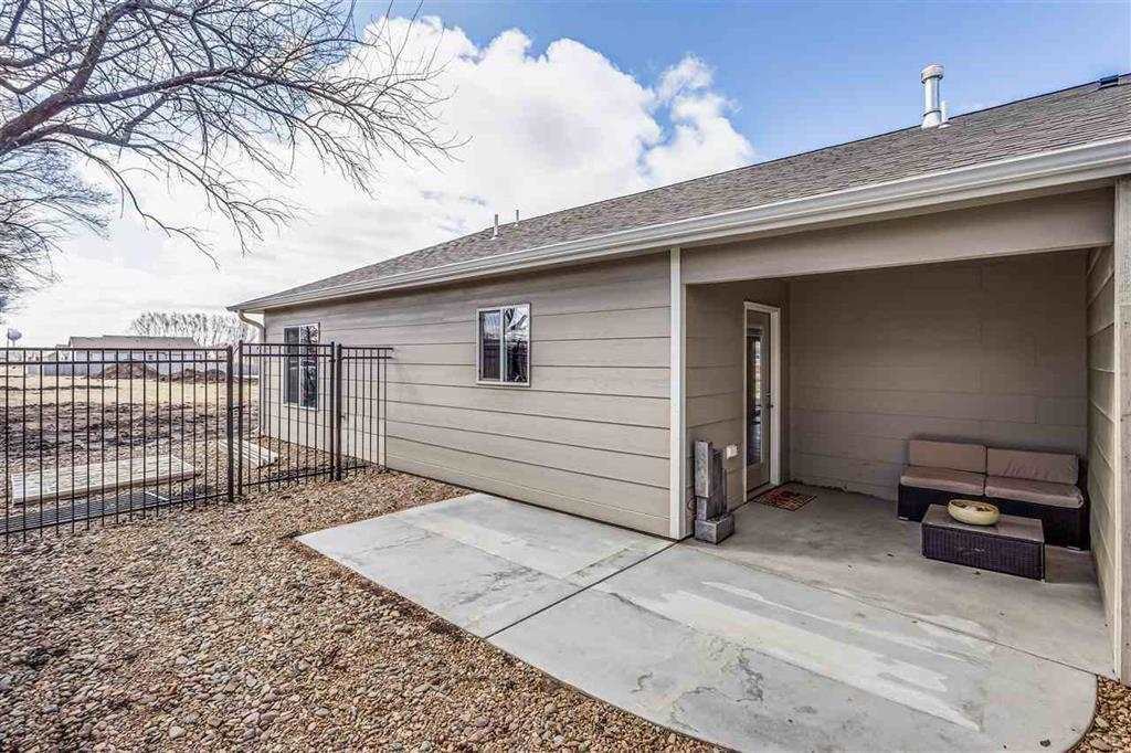 For Sale: 320 N Warren Ave Unit 401, Rose Hill KS